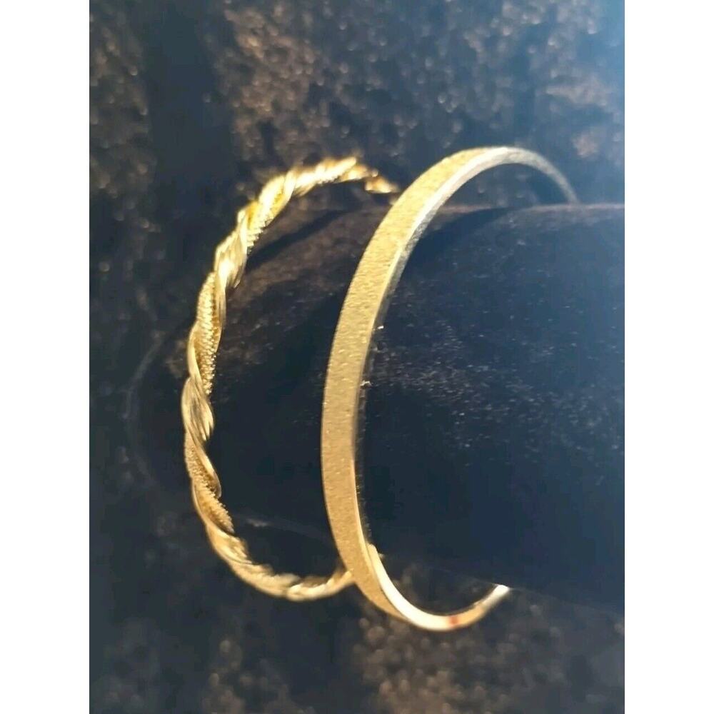 Monet Vintage Bracelet Bangles Rope & Glittery Gold Tone Metal Lot Of Two (2) - Picture 3 of 11